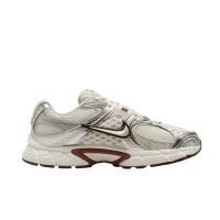 Кроссовки женские NIKE W V5 RNR серый HQ7901-102