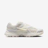 Кроссовки женские NIKE W V5 RNR белый IQ0276-030