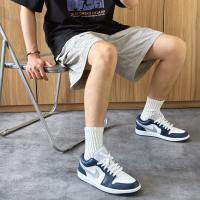 Кроссовки мужские AIR JORDAN 1 LOW синий/белый 553558-141