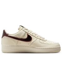 Кроссовки мужские NIKE AIR FORCE 1 '07 бежевый IH7332-001
