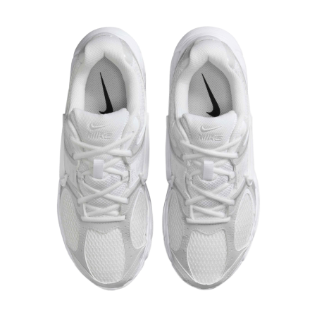 Кроссовки женские NIKE V5 RNR белый HQ7901-101