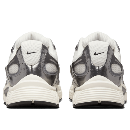 Кроссовки мужские NIKE V5 RNR белый/серый HJ5228-009