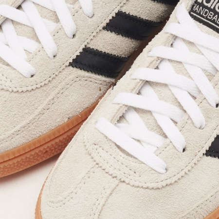 Кроссовки женские ADIDAS HANDBALL SPEZIAL W бежевый IF6562