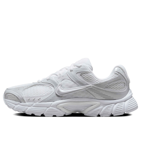 Кроссовки женские NIKE V5 RNR белый HQ7901-101