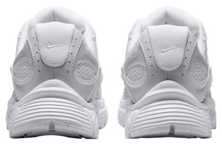 Кроссовки женские NIKE V5 RNR белый HQ7901-101