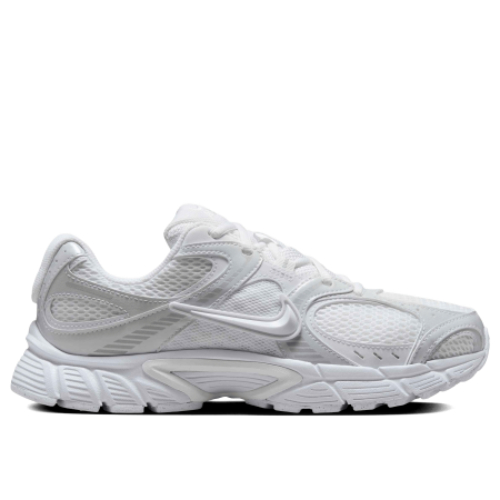 Кроссовки женские NIKE V5 RNR белый HQ7901-101
