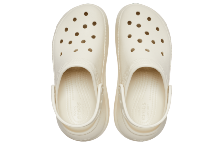 Клоги Crocs Classic Crush Clog бежевый 207521-2Y2