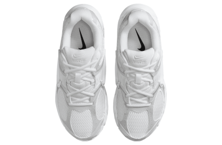 Кроссовки женские NIKE V5 RNR белый HQ7901-101