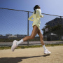 Кроссовки женские Nike Revolution 7  розовый FB2208-600