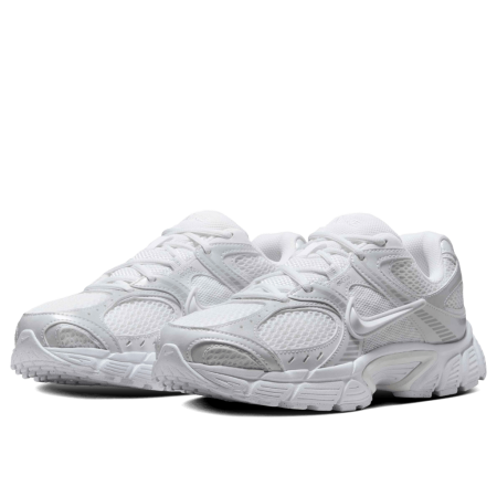 Кроссовки женские NIKE V5 RNR белый HQ7901-101